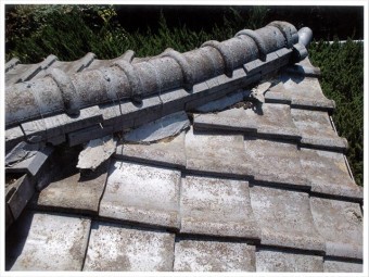 赤磐市 雨漏り修理 棟瓦積み直し 棟解体