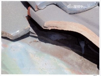 玉野市 雨漏り修理 谷板金のところで雨漏り