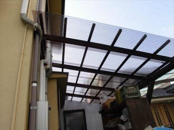 岡山市南区 雨漏り修理 ポリカ張り替え