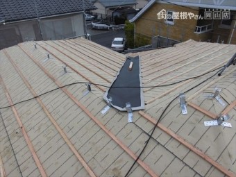 岡山市南区 瓦を葺く準備が出来ました。