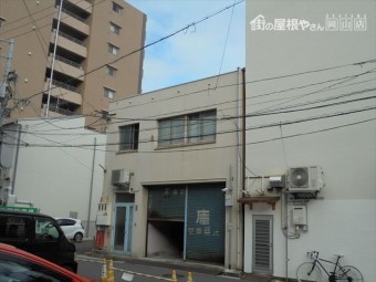 岡山市北区 陸屋根 屋上のゴミ処理