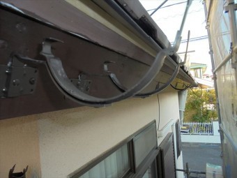 岡山市南区 雨樋撤去