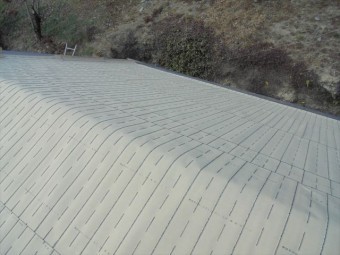 岡山市中区 コンパネの上には東和合成の東和ルーフを使います