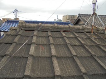 岡山市北区 屋根リフォーム セメント瓦 瓦の劣化