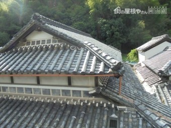 岡山市東区 雨漏り修理ポリカ張り