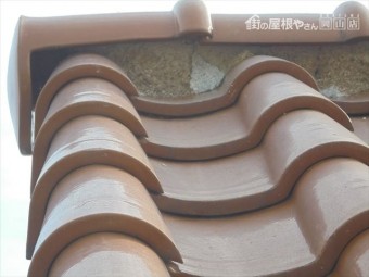 岡山市南区 漆喰補修工事 急こう配 漆喰欠落