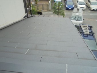 玉野市 屋根工事 カバー工法 ガルバリウム鋼板の縦葺き