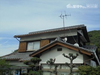 玉野市 雨漏り修理 切妻2階建て