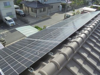 岡山市北区 瓦葺き替え 太陽光システム