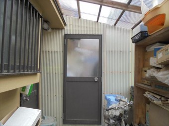 岡山市南区 雨漏り修理 ポリカ張り替え