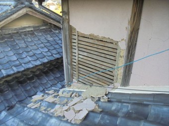 岡山市北区 雨漏り修理 モルタル壁欠落