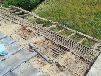 岡山市東区 瓦葺き替え 雨漏り修理 瓦撤去