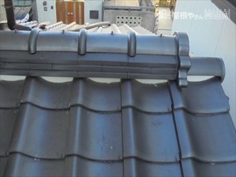 岡山市北区 屋根瓦葺き替え工事 棟施工