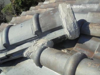 赤穂郡上郡町 2階の隅棟の状態です