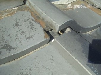 赤穂郡上郡町 現状の瓦のズレです