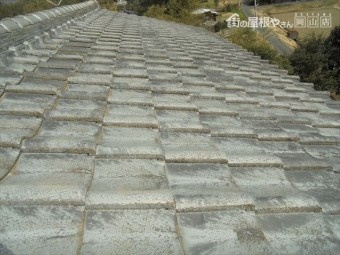 津山市で雨漏り修理。下葺き材の防水紙ルーフィング張り替え工事