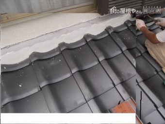岡山市北区 瓦屋根葺き替え工事 際熨斗施工