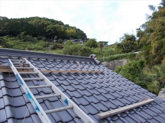 岡山県久米南町 屋根工事 屋根リフォーム 棟工事