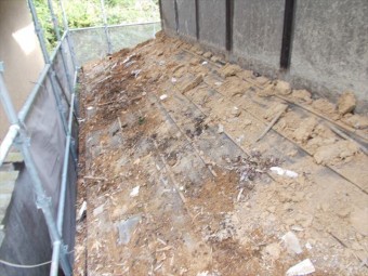 岡山県久米南町 屋根工事 屋根リフォーム 1階瓦撤去