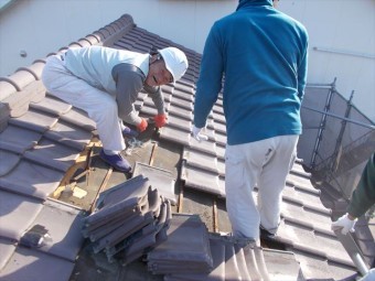 岡山市北区 屋根工事 瓦撤去