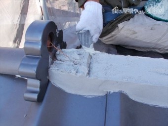 岡山市北区 屋根瓦葺き替え工事 棟施工