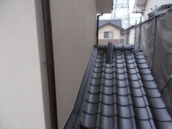 岡山市北区 屋根瓦葺き替え 雨押え板金工事