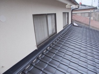 岡山市北区 屋根瓦葺き替え 雨押え板金工事