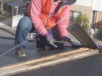 岡山市中区 屋根リフォーム工事 カバー工法 棟板金撤去