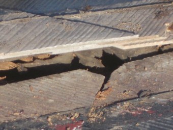岡山市中区 屋根リフォーム工事 カバー工法 棟板金の下地