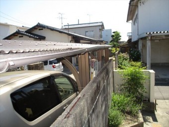 岡山市南区で雨樋点検。集水器つまり