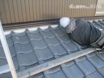 岡山市南区 瓦屋根補修工事 1階漆喰入れ替え工事