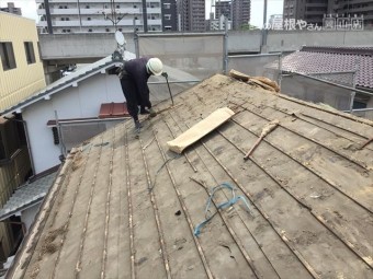 岡山市北区 屋根工事 屋根リフォーム 防水紙の状態