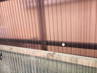 岡山市南区 カーポートの屋根修理 隣の波板取り外し