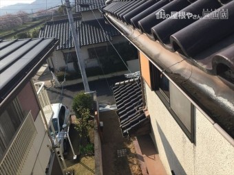 岡山市南区で2階の雨どいの点検