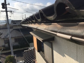岡山市南区で2階の雨どいの点検