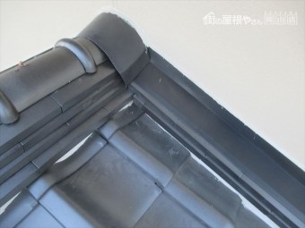 備前市 最後の工事雨押え板金です