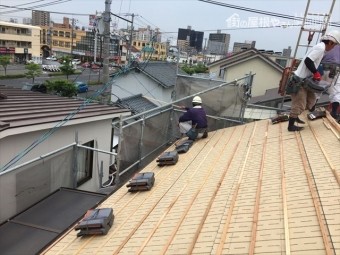 岡山市北区 屋根工事 屋根リフォーム 唐草瓦配り