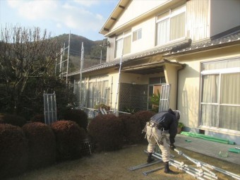 備前市 養生足場の解体がだいぶ出来てきました。