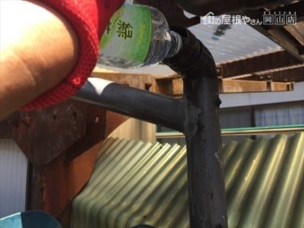 岡山市南区で樋に水を流し確認