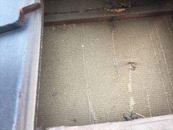 玉野市 屋根修理瓦をめくってみました