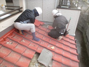 岡山市北区 瓦屋根葺き替え工事 瓦徹瓦撤去