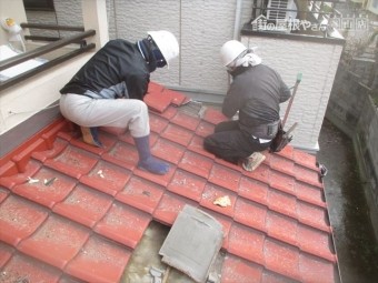 岡山市北区 瓦屋根葺き替え工事 瓦徹瓦撤去