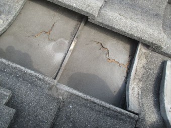 岡山市南区 屋根葺き替え セメント瓦 防水紙(ルーフィング)劣化