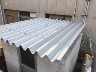 倉敷市 屋根修理 折板屋根取り替え 完成