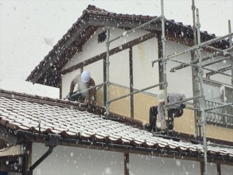 津山市 棟積み直し 養生足場