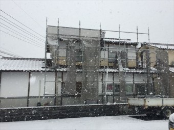 津山市 棟積み直し 養生足場