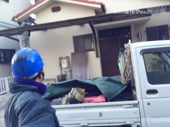 岡山市北区 波板剥がし 養生足場を建てるために
