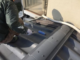 岡山市中区 屋根塗装 下地処理