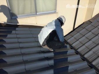 岡山市中区 屋根塗装工事 中塗り・上塗り