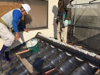岡山市北区 屋根瓦葺き替え工事 棟施工